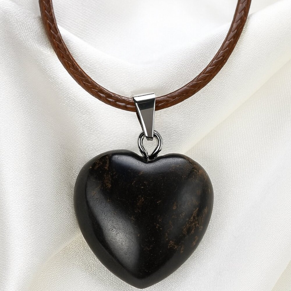 Heart-Shaped Brown Pendant Necklace on Brown Cord – Casual Women Fashion Jewelry